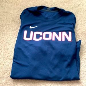 Drifit NIKE UCONN long sleeve size M